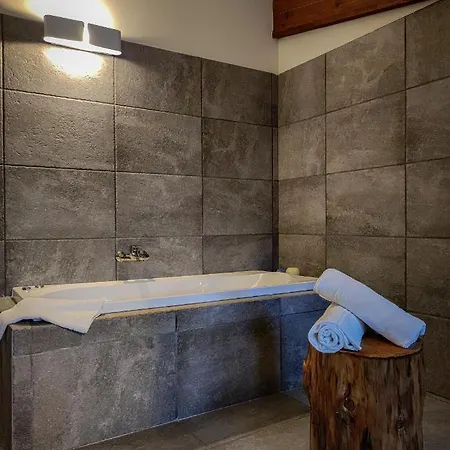 Bed & Breakfast Chalet Lago 3*