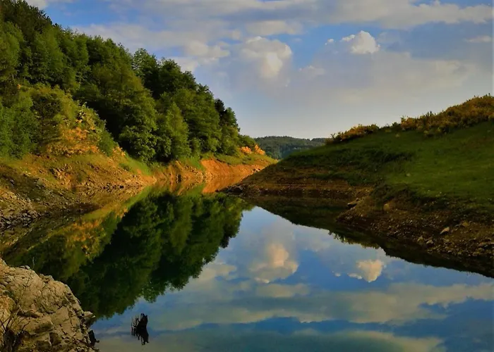 Chalet Lago Alojamento de Acomodação e Pequeno-almoço 3*
